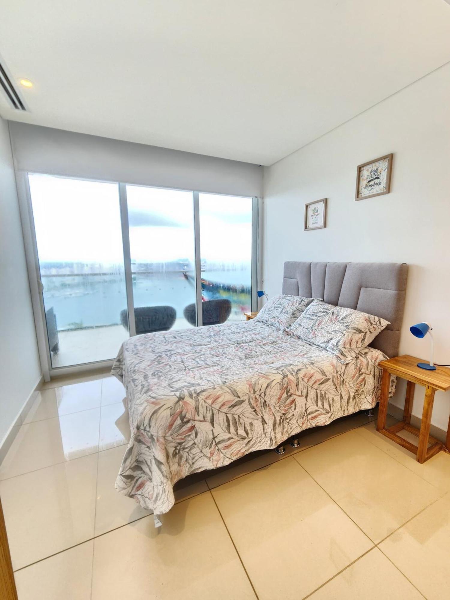 Apartamento Entero, Moderno, Lujoso Y Espacioso *